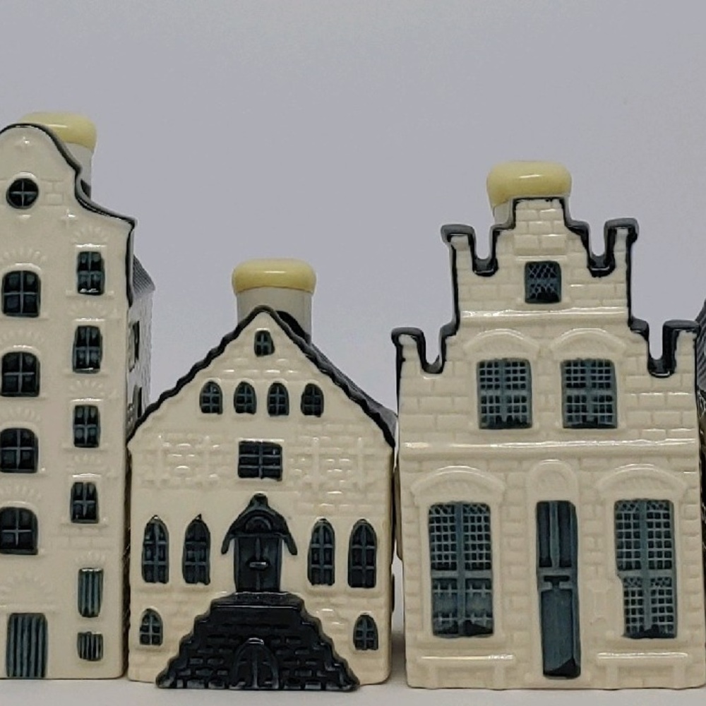 Collectible, Delft Blue Dutch Houses